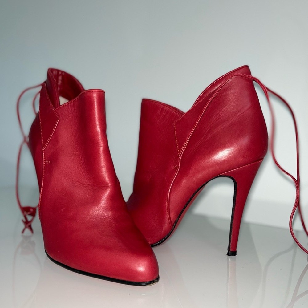 Slightly used size 37, Christian Louboutin red boots